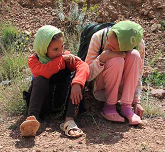 Complicité au retour de l'école - Haut Atlas marocain